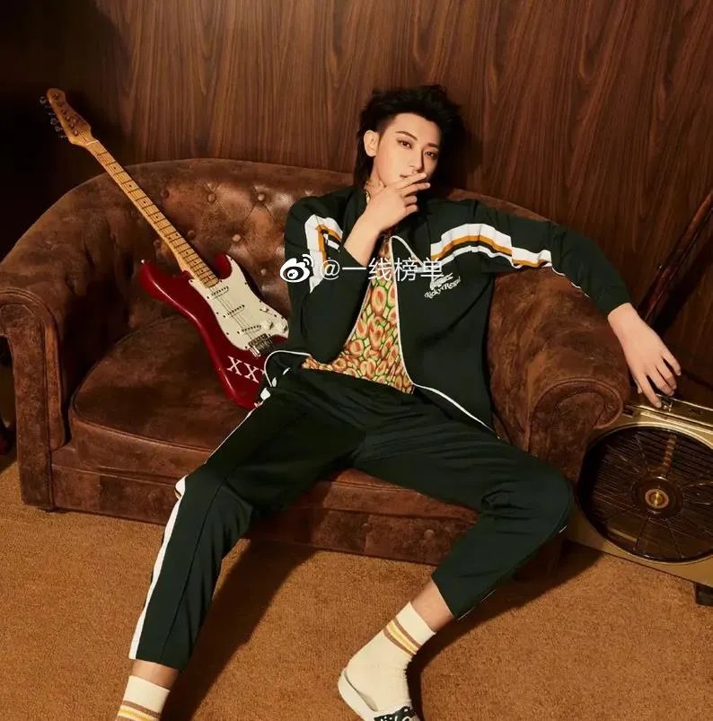 黄子韬父亲黄中东什么病？网传患上癌症之王