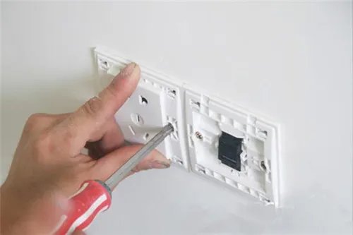 插头太大插不进插座怎么办