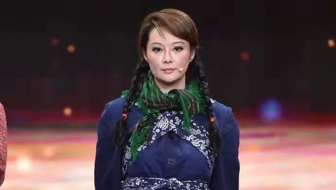 如何评价《演员的诞生》第7期袁立的表现？