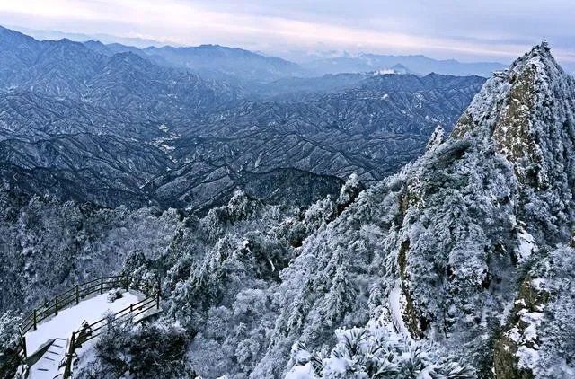 老君山冬天的雪景好看吗？