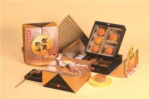 良品铺子月饼被曝吃出塑料，食品安全问题为何屡屡发生？