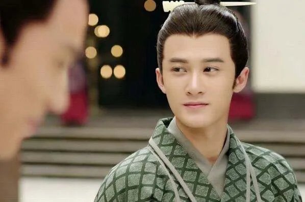 檀健次太空步退场，你觉得他跳舞能力如何？