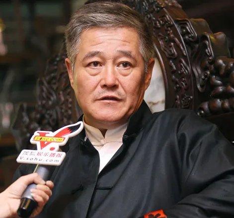 前妻女儿第一次去赵本山家，现在妻子马丽娟态度冷淡，赵本山是怎么应对的？