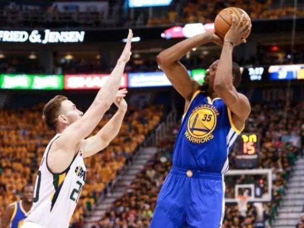 两人交手26次，杜兰特能打爆海沃德？