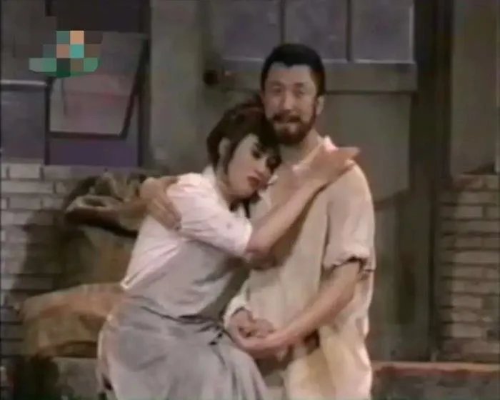 丁嘉丽年轻时候图片 和孙红雷年龄差几岁