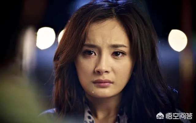 杨幂主演的《筑梦情缘》收视、口碑扑街，曾经的流量女王，为何扛不动收视了？