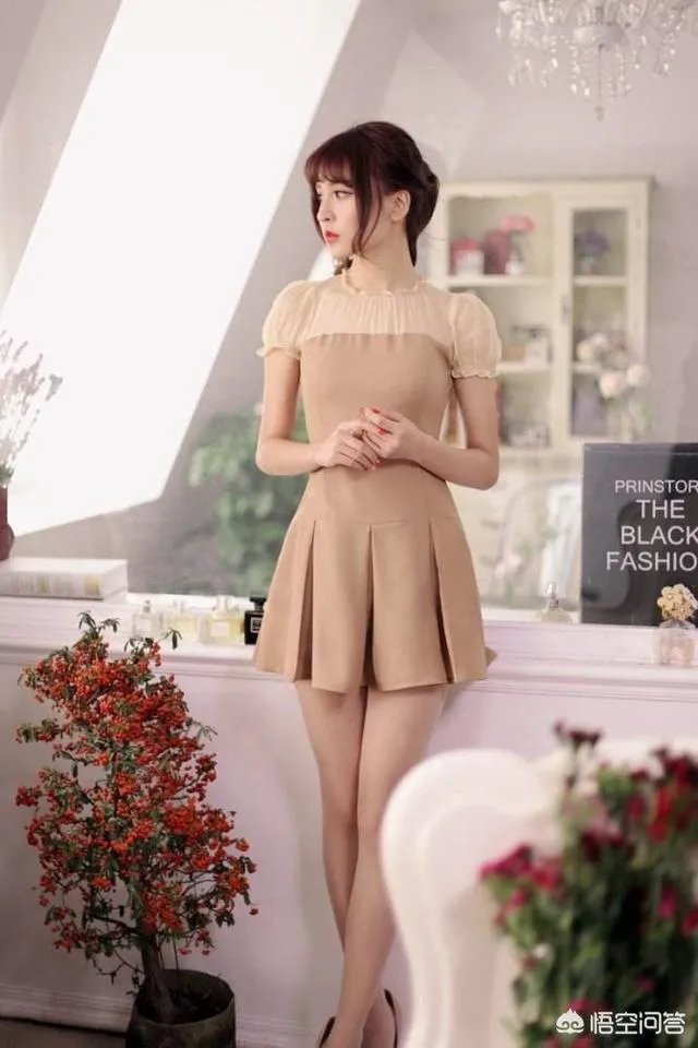 美女女友陪男乡回乡过年不干活遭差评，你怎么看？