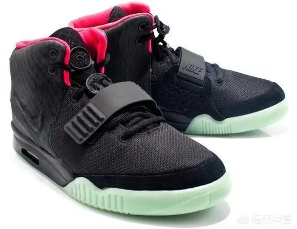 Nike Air Yeezy 2为什么被炒到那么高的价格？
