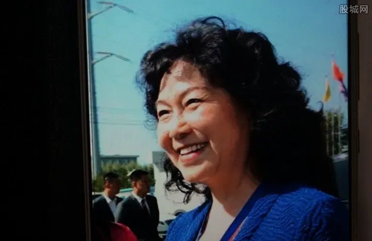 公告谴责长生生物 高俊芳6位负责人被公开谴责处分