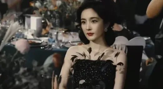 芭莎慈善夜竟然这么卷？女明星几乎人均一件高定！