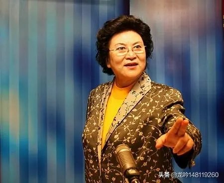 在中国的评书界里，谁能称得上“大师”？举例说明一下？