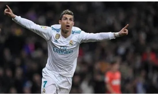 帽子戏法是一个运动员进了3个球，那么“再次上演帽子戏法”又是什么意思？