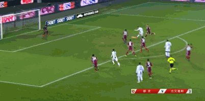 都灵德比，C罗在打进点球后故意冲撞和挑衅门将吃到黄牌，你怎么看？