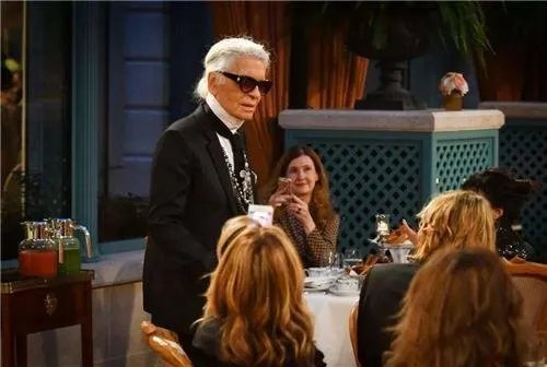 老佛爷去世后，那只继承了他21亿遗产的猫，如今生活得怎样？