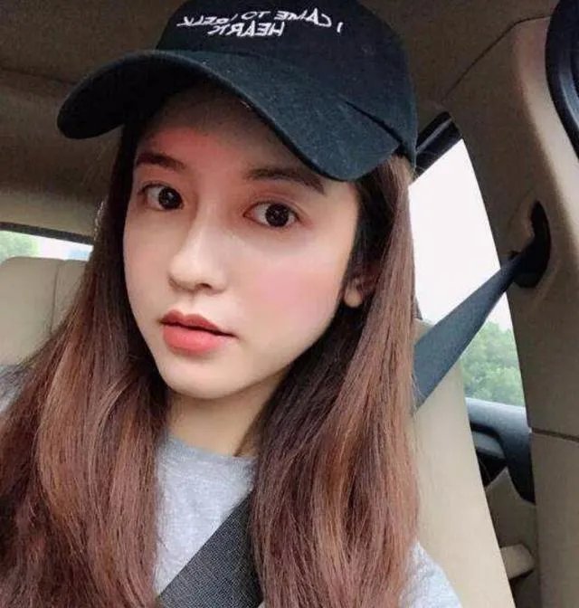 李雨桐微博晒照遭黄晓明身边工作人员要求删除，对此你们怎么看？