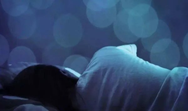 一个人总是凌晨三四点醒，是身体出现了什么问题吗？