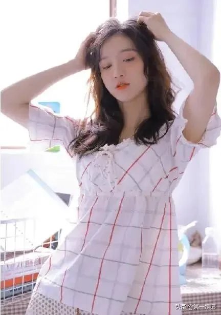 演员刘露大闹火车站后道歉，换成你是当事人你会怎么做？会接受道歉吗？