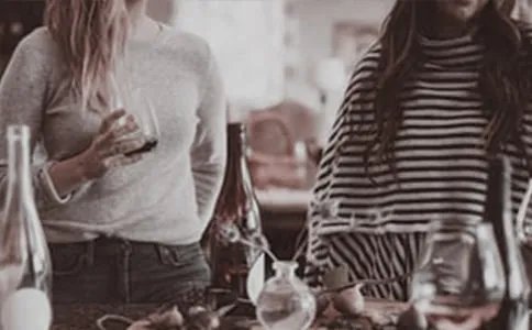 画眉之风起于战国时期,古代女子最早用什么画眉