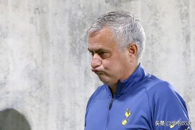 穆里尼奥现在是不是水平露馅了，已经过时并退居二流教练行列了？