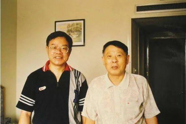 毛泽覃的儿子贺麓成（毛岸成）简历