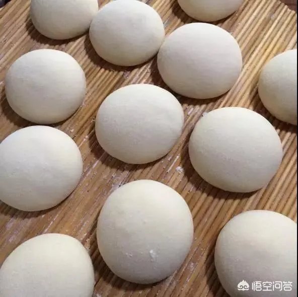 浙江义乌的80后辣妈，为孩子做百变早餐成网红，你怎么看？