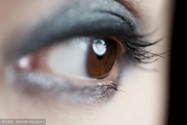 怎么拍双眼皮手术照片好看