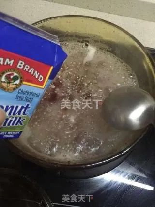 桃胶椰汁西米露