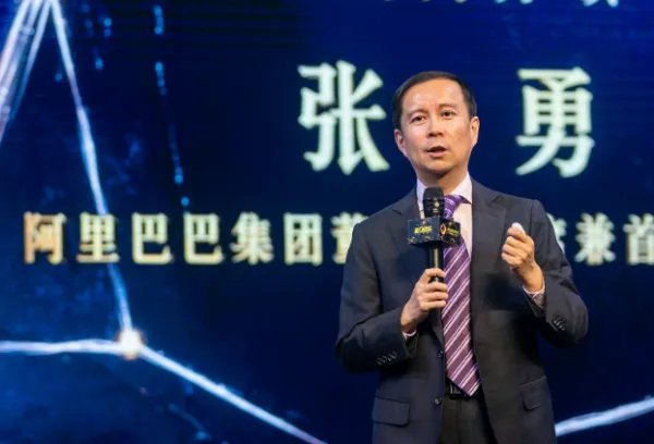 张勇卸任天猫、淘宝董事长，资深女高管戴珊接任，这释放了什么信号？