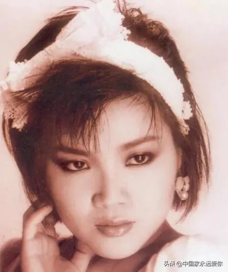 龙飘飘经典老歌50首