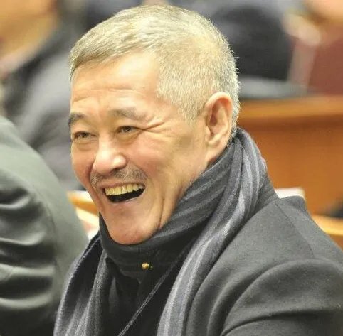 前妻女儿第一次去赵本山家，现在妻子马丽娟态度冷淡，赵本山是怎么应对的？