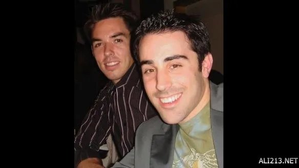 拳头十周年庆典：《英雄联盟》玩家将获得神秘礼物！