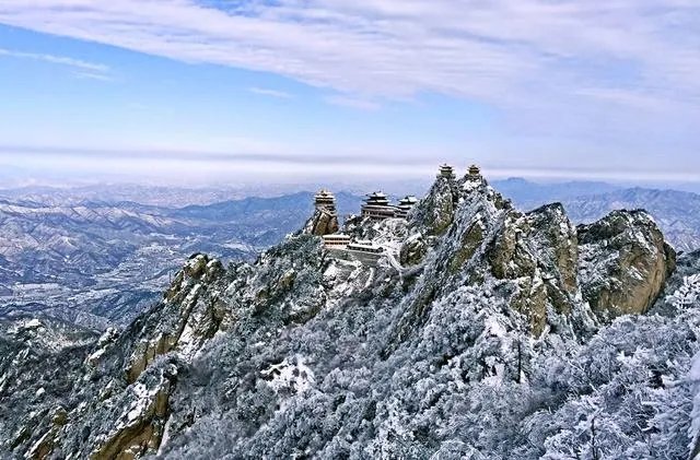 老君山冬天的雪景好看吗？