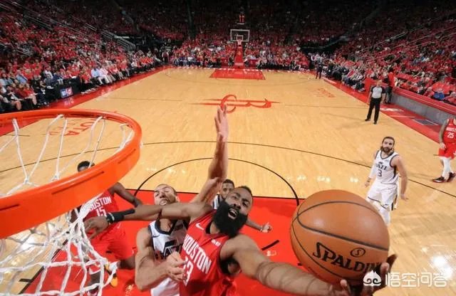 无视防守哈登轻松写意砍下准三双，火箭十人轮换大胜爵士，他们能够横扫晋级吗？