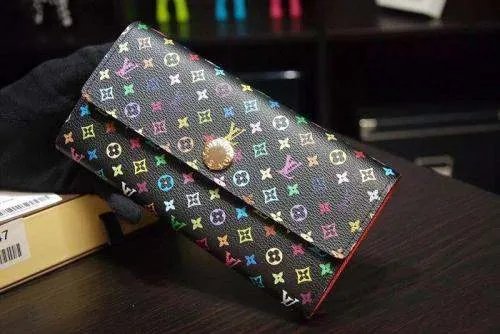 路易威登钱包怎么辨别真假