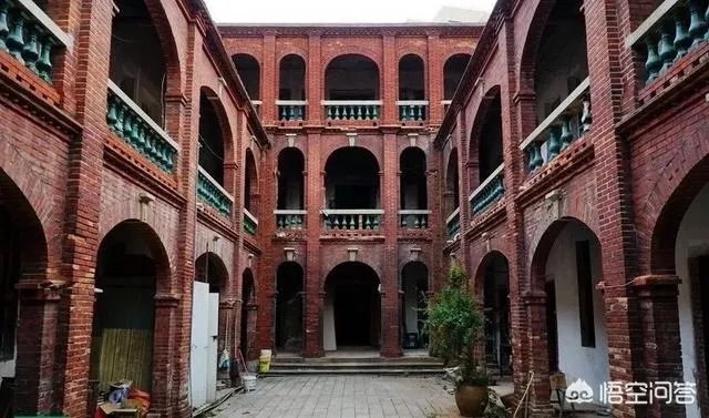 外地游客去厦门集美有什么好吃好玩的可以推荐？