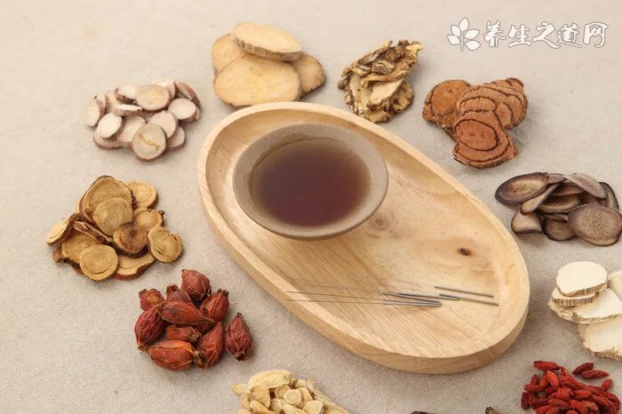 睑外翻应如何治疗？