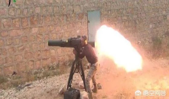 现在单人反坦克导弹这么发达,如果陆军配备成班级武器,是不是坦克就没什么用了？