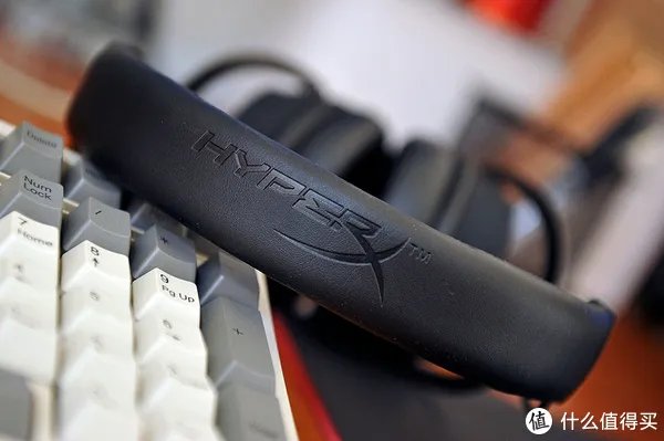 新年新面貌 — 更新布置下电脑桌面上的那些相关设备