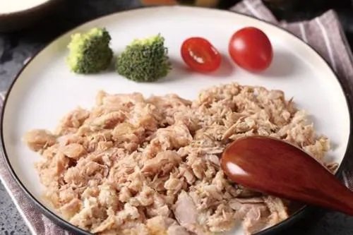 请问国产放心的猫粮品牌有哪些？急急急！！