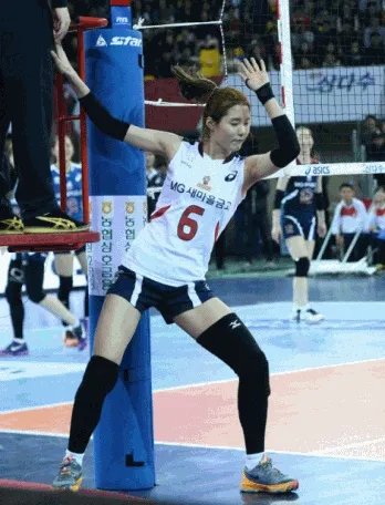 美国队的希尔和俄罗斯队的冈察洛娃，谁才是2019年女排世界杯第一美女球员？你怎么看？