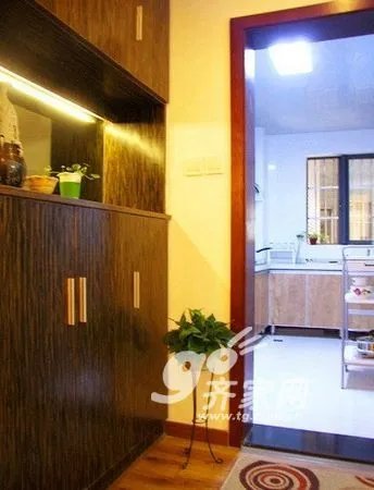 阳台变榻榻米书房 成都妈妈12万装咖啡小屋