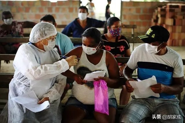 巴西单日新增病例近4万，美国都不是对手，巴西疫情怎么会发展到这种地步？