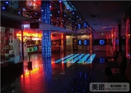 沸腾都市的背景音乐