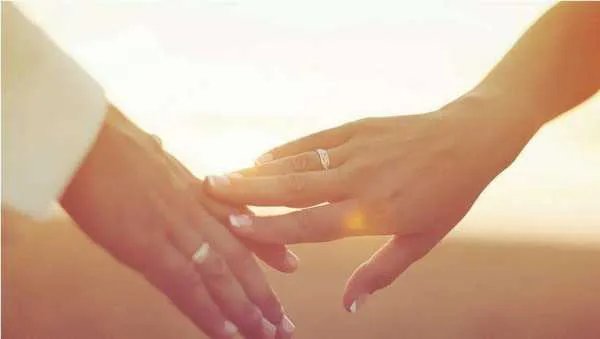 中国单身成年人口超过了2.4亿，为什么越来越多的人不愿意结婚？