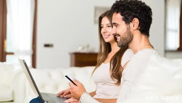 “Ella生育后遗症”引热议，女人们承受了什么？