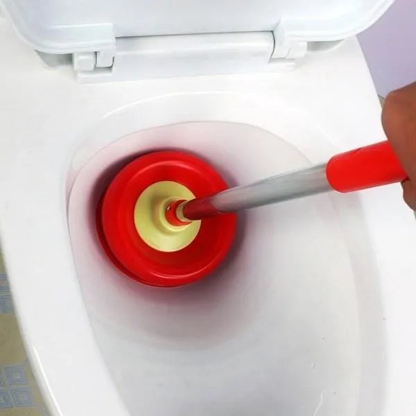 马桶堵了怎么通