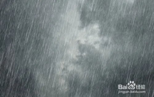 连续27天暴雨预警，暴雨天怎么安全出行