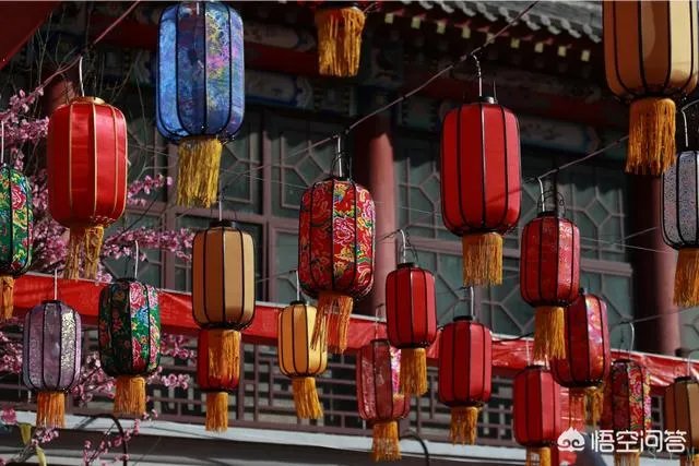 佳能5D4配100-400镜头手持拍摄时应注意哪些事项？