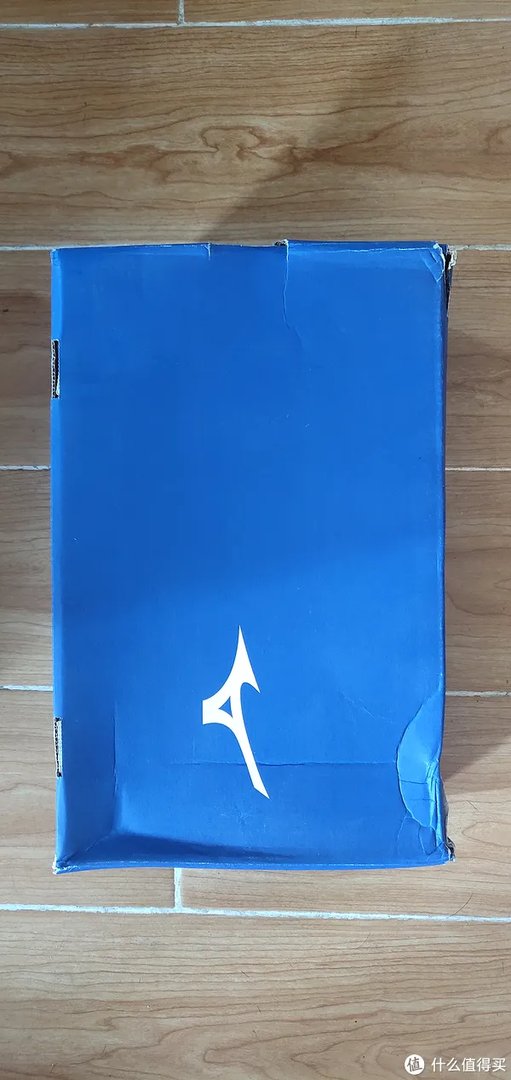 首次入手美津浓跑鞋——开箱分享