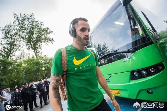 国安在联赛中如此強大，为何在亚冠小组赛被全北现代双杀？